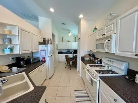 $3,300 | 360 Shoreline Circle, Port St. Lucie, FL 34986