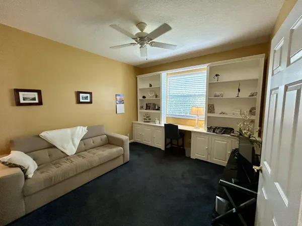 $3,300 | 360 Shoreline Circle, Port St. Lucie, FL 34986