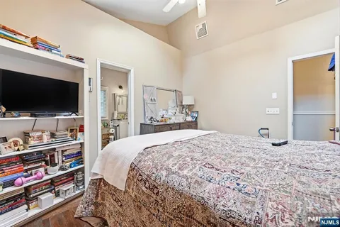 $799,000 | 160 Ashland Avenue, Bloomfield, NJ 07003
