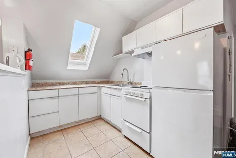 $799,000 | 160 Ashland Avenue, Bloomfield, NJ 07003