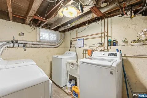 $799,000 | 160 Ashland Avenue, Bloomfield, NJ 07003