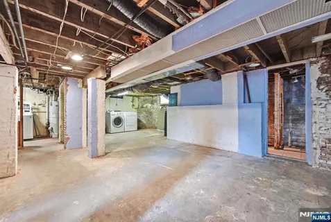 $799,000 | 160 Ashland Avenue, Bloomfield, NJ 07003
