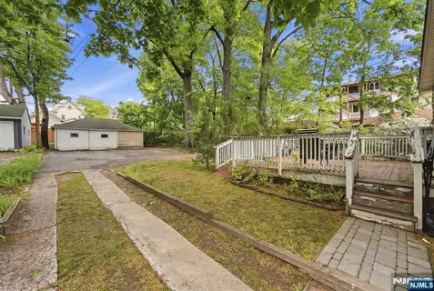 $799,000 | 160 Ashland Avenue, Bloomfield, NJ 07003