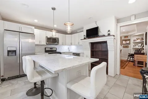 $799,000 | 160 Ashland Avenue, Bloomfield, NJ 07003