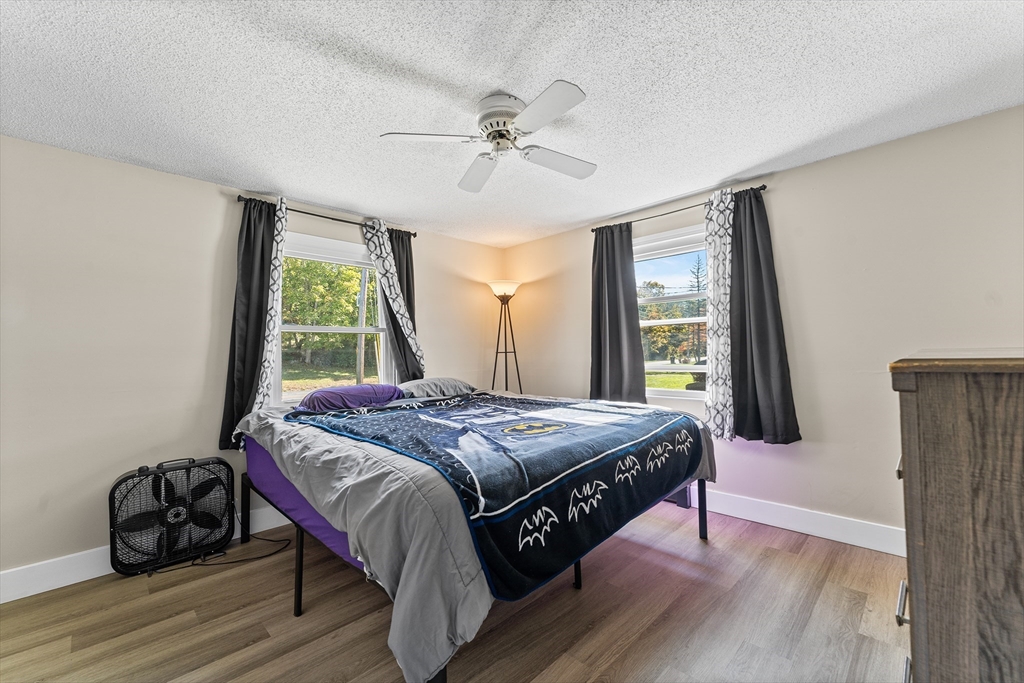 850 Hortonville Road Swansea, MA 02777 - Photo 13 of 33