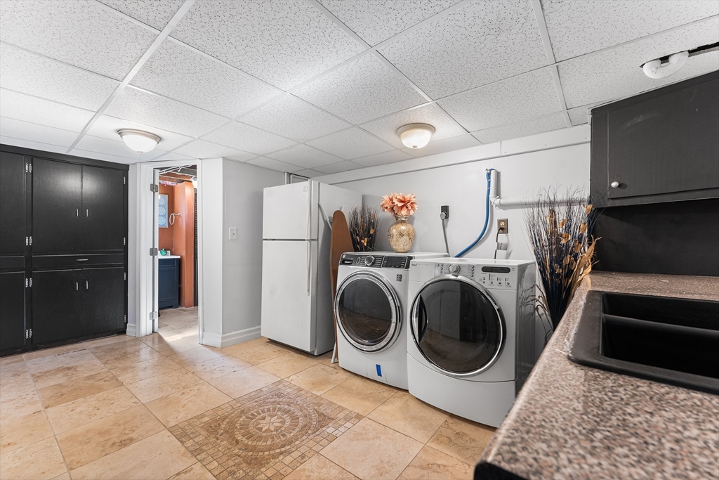 850 Hortonville Road Swansea, MA 02777 - Photo 20 of 33