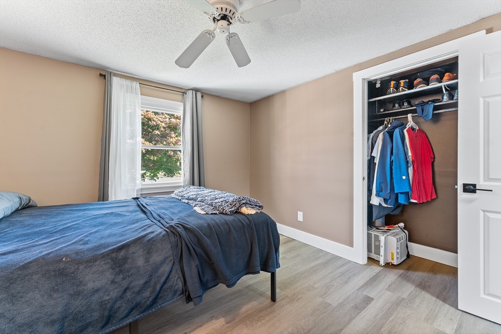 850 Hortonville Road Swansea, MA 02777 - Photo 8 of 33