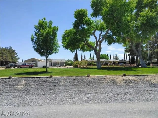 $1,950 | 5610 Bridger Street, Pahrump, NV 89061