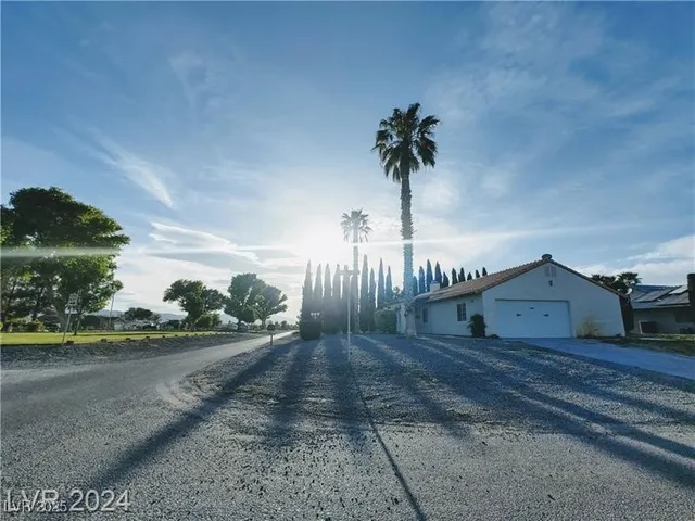 $1,950 | 5610 Bridger Street, Pahrump, NV 89061