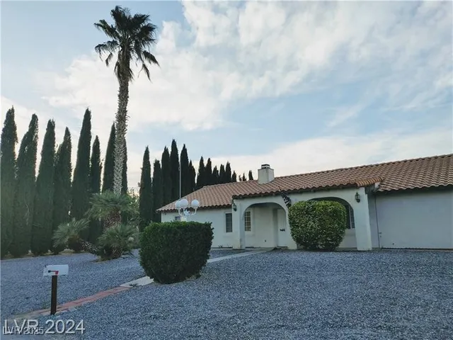 $1,950 | 5610 Bridger Street, Pahrump, NV 89061