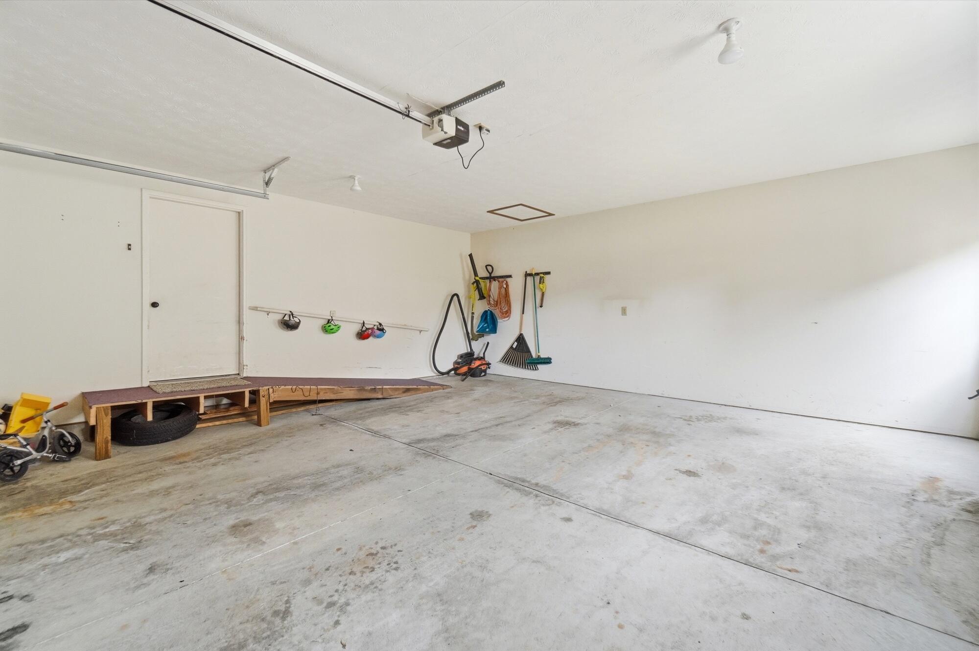 4239 Midfield Street Springfield, OH 45503 - Photo 57 of 69 57_0279