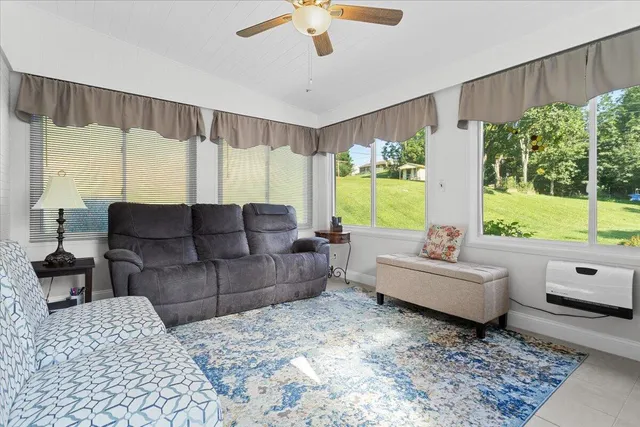 $389,950 | 4309 Cresthill Drive, Roanoke, VA 24018