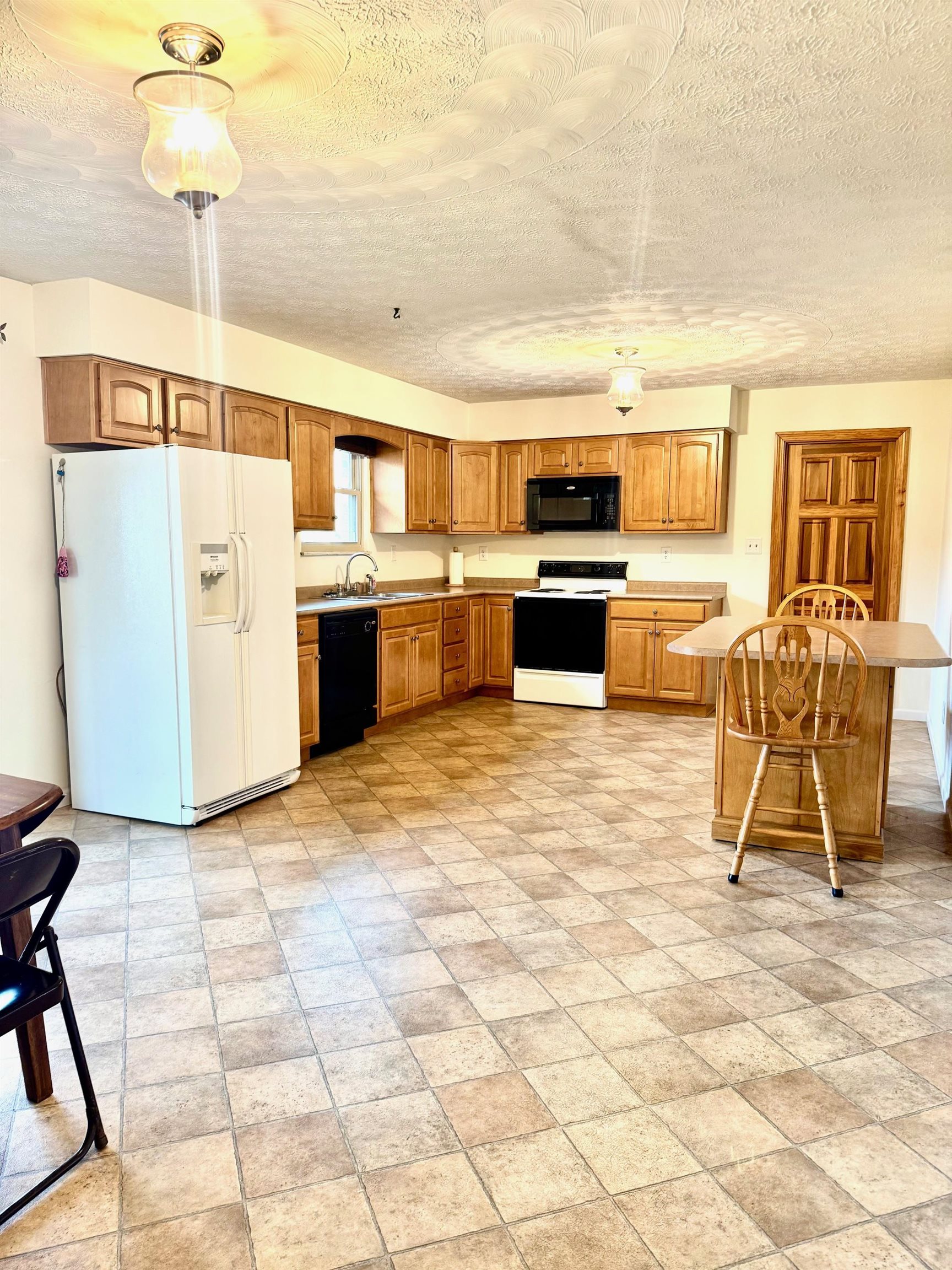 2003 East Thompson Road Ashland, KY 41102 - Photo 14 of 22 Gallery Image 14
