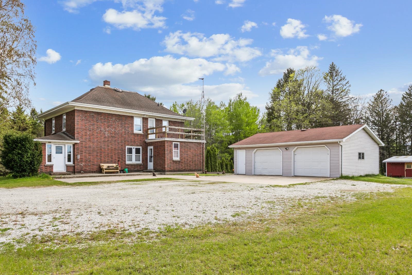 3720 East Hillcrest Road Two Rivers, WI 54241 - Photo 2 of 32