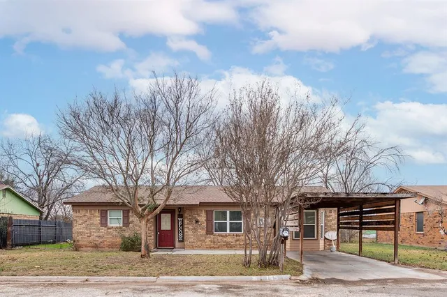 $149,900 | 105 State Drive, Brady, TX 76825
