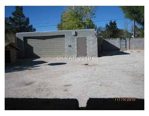 8611 Rancho Destino Road Las Vegas, NV 89123 - Photo 5 of 9 Parking Lot.