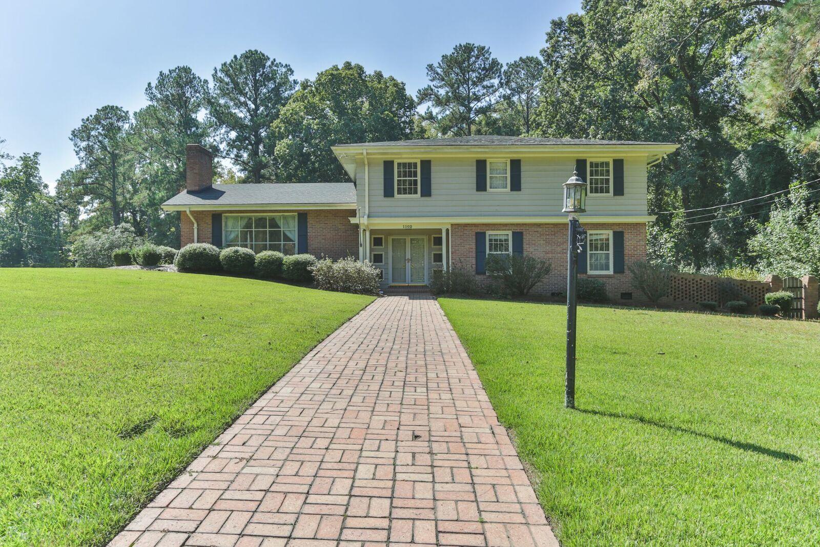 1102 Carolina Drive Rockingham, NC 28379 - Photo 3 of 60 2Z1A8420