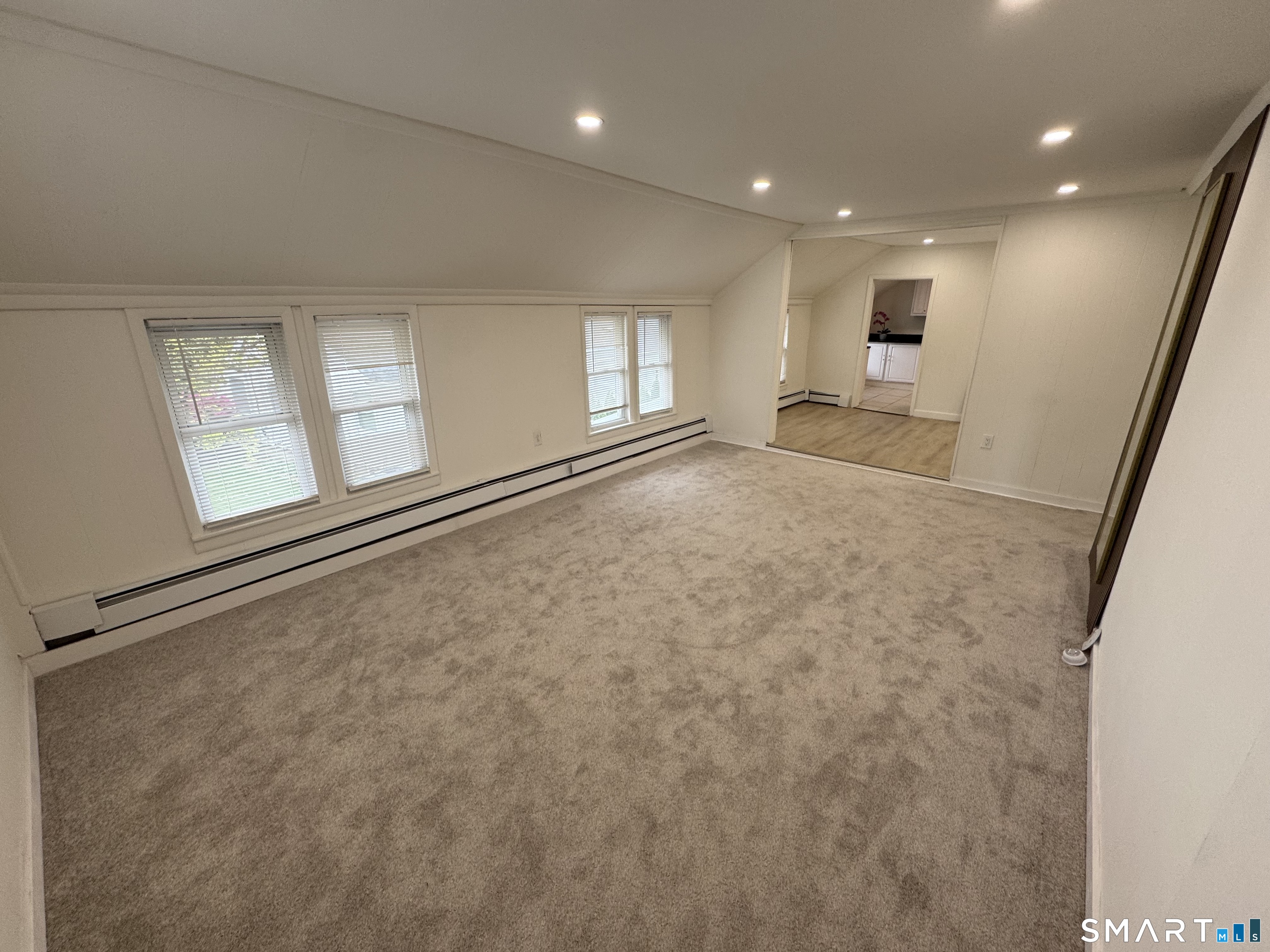 1787 Stratfield Road Fairfield, CT 06825 - Photo 4 of 20