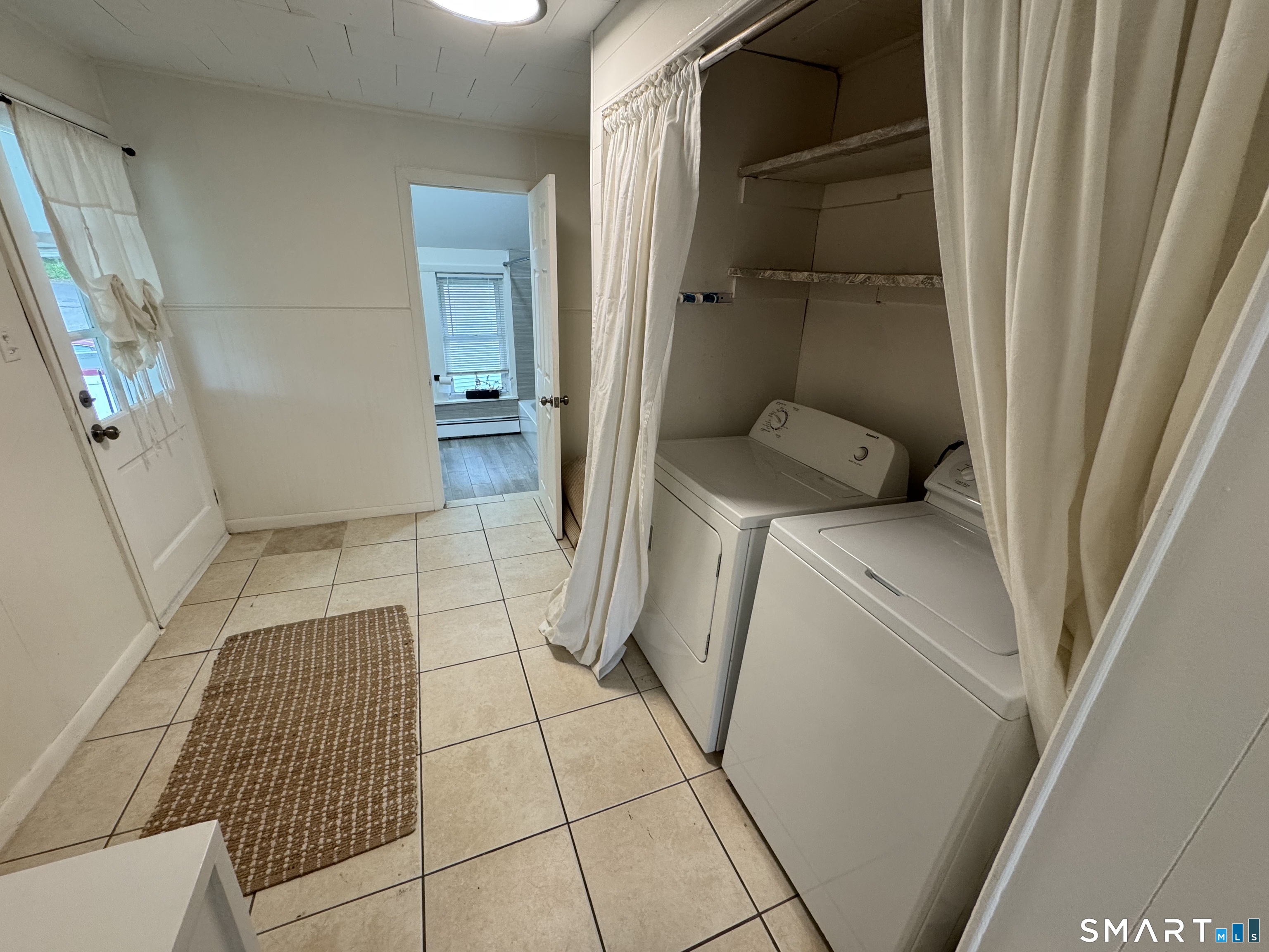 1787 Stratfield Road Fairfield, CT 06825 - Photo 7 of 20