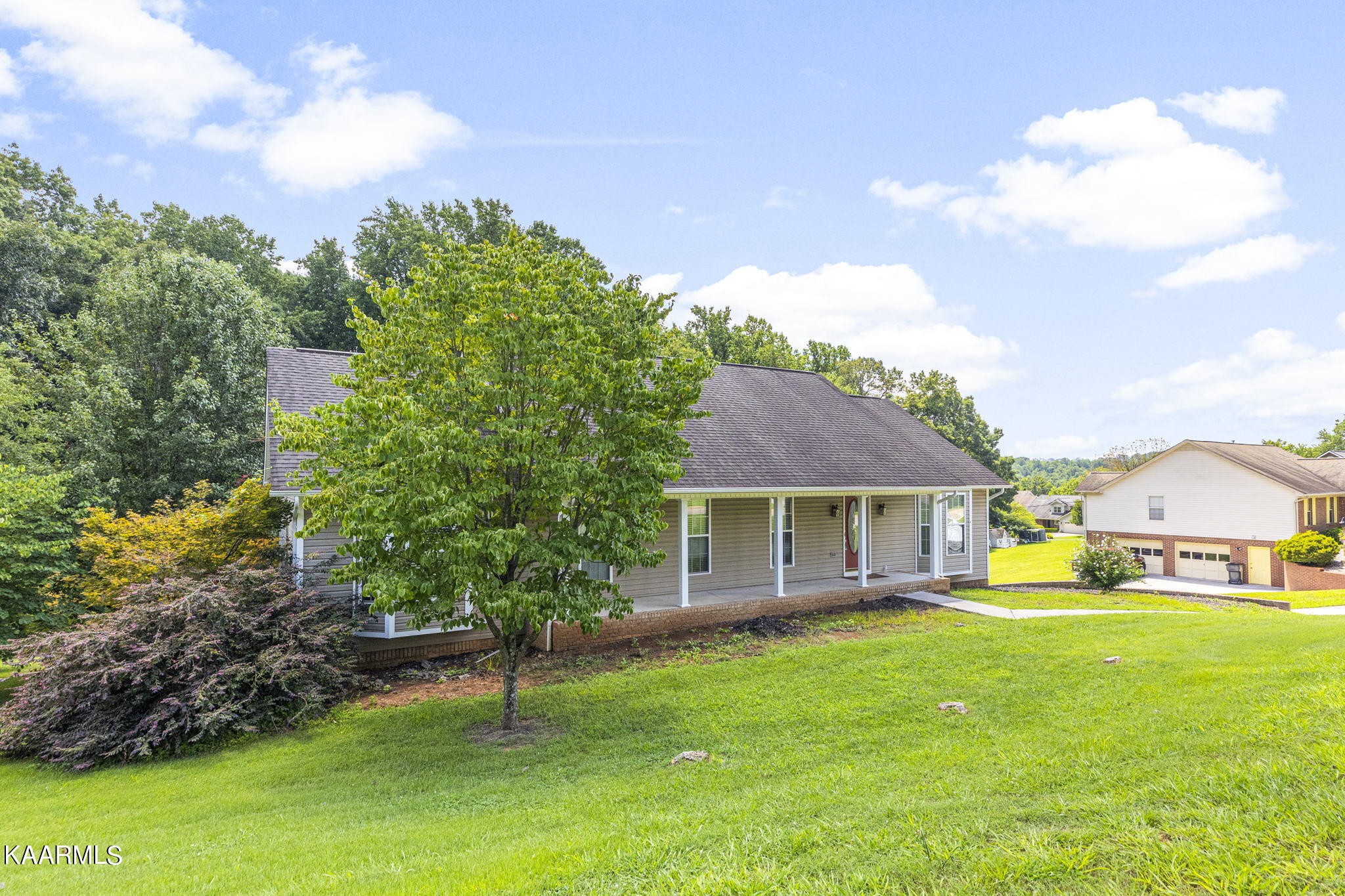 4855 Cameron Road Morristown, TN 37814 - Photo 3 of 25 a house view with a garden space