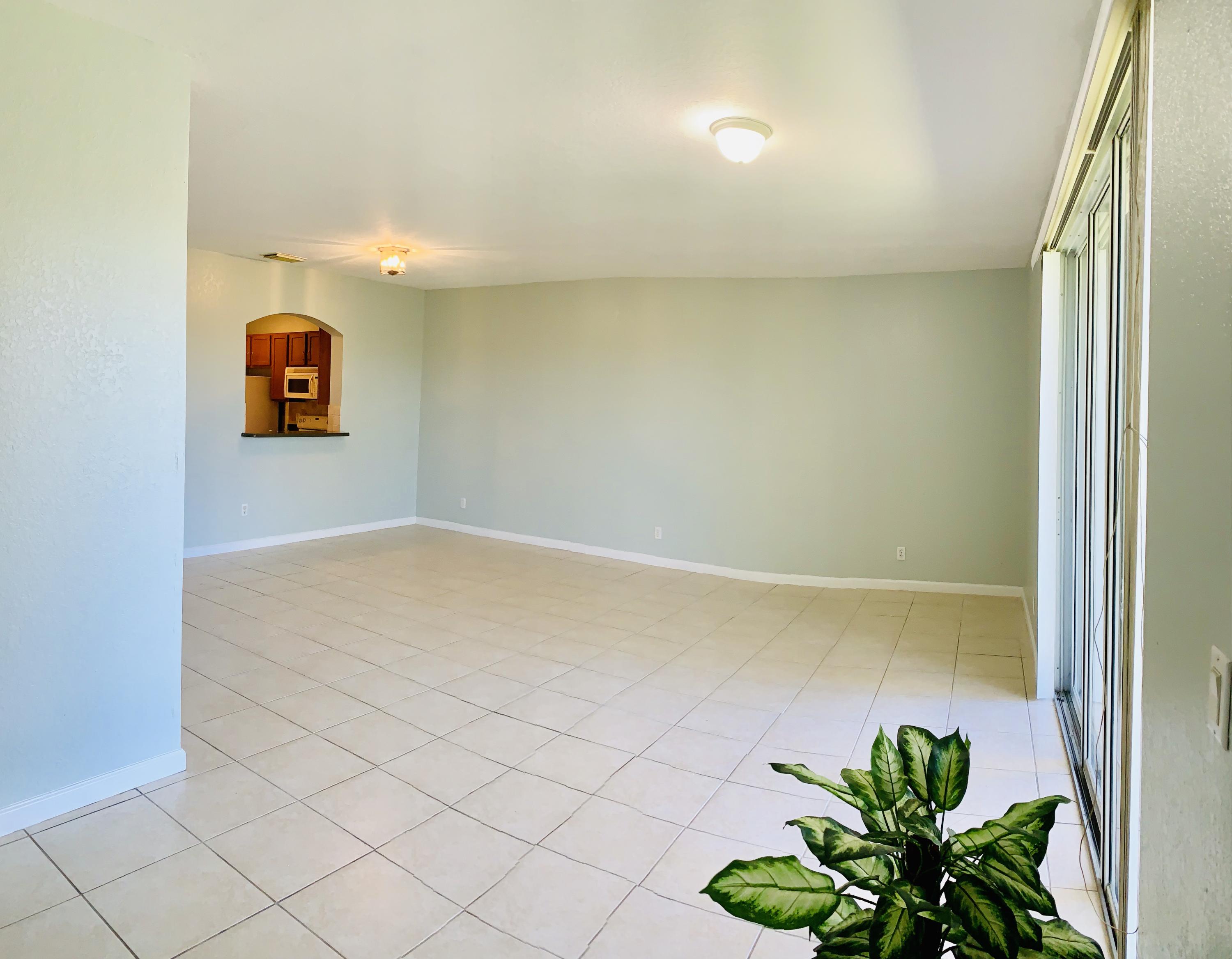 2043 Oakhurst Way Riviera Beach, FL 33404 - Photo 11 of 52 LIVING ROOM