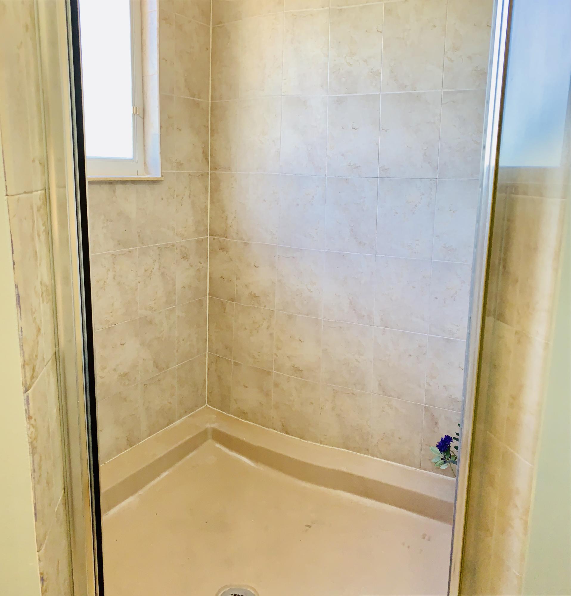 2043 Oakhurst Way Riviera Beach, FL 33404 - Photo 23 of 52 MASTER SHOWER