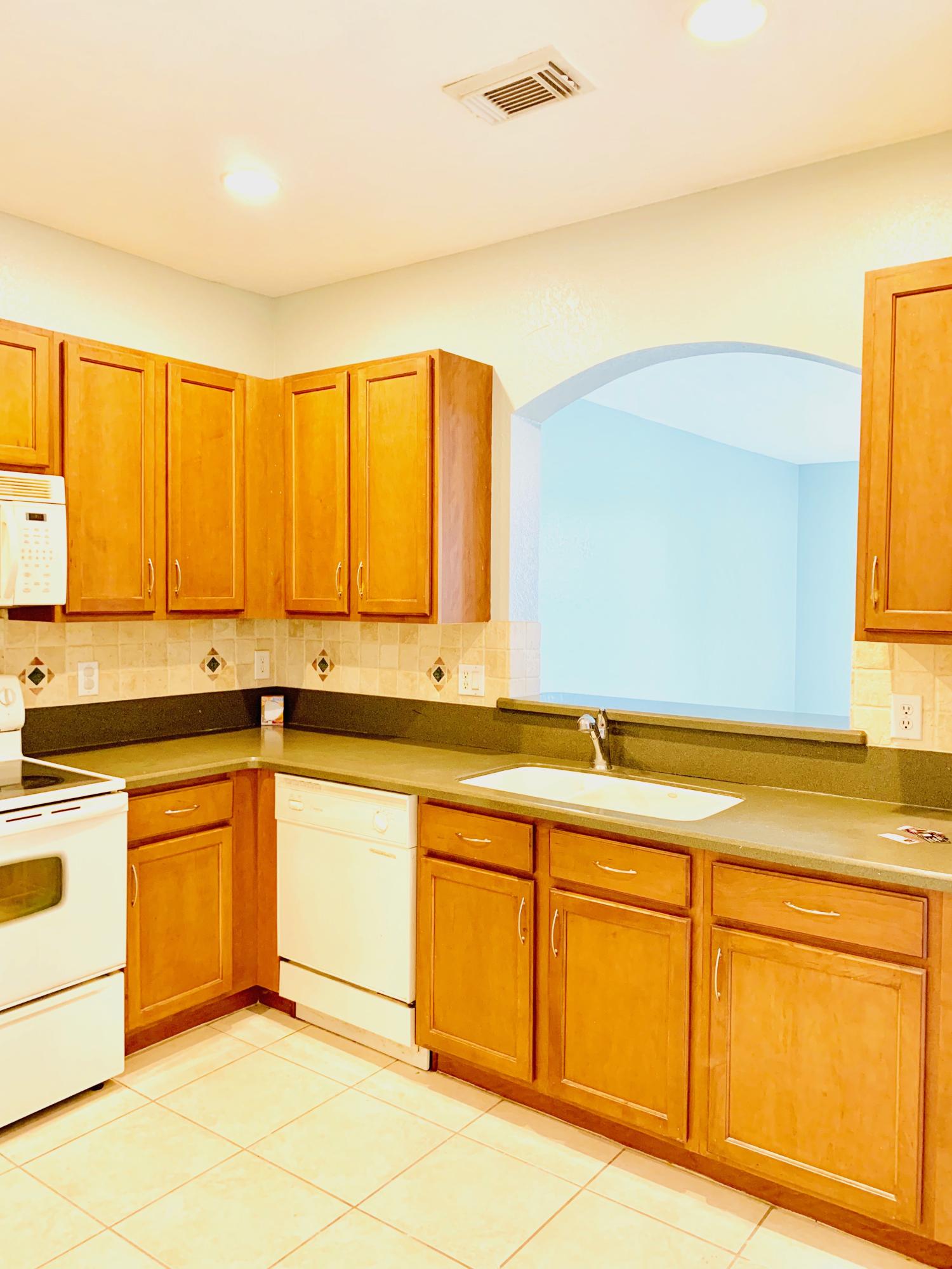 2043 Oakhurst Way Riviera Beach, FL 33404 - Photo 32 of 52 KITCHEN