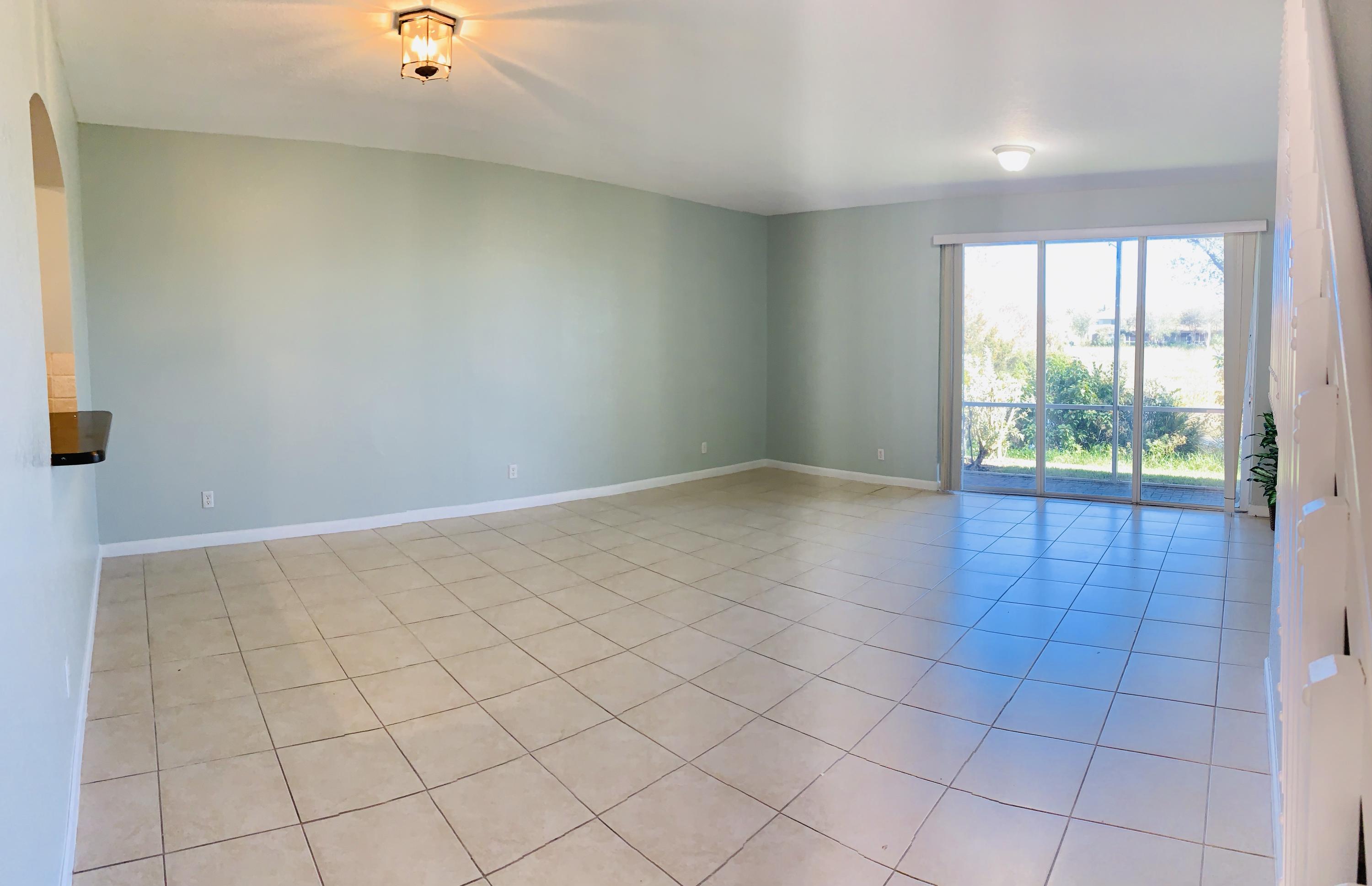 2043 Oakhurst Way Riviera Beach, FL 33404 - Photo 5 of 52 LIVING ROOM