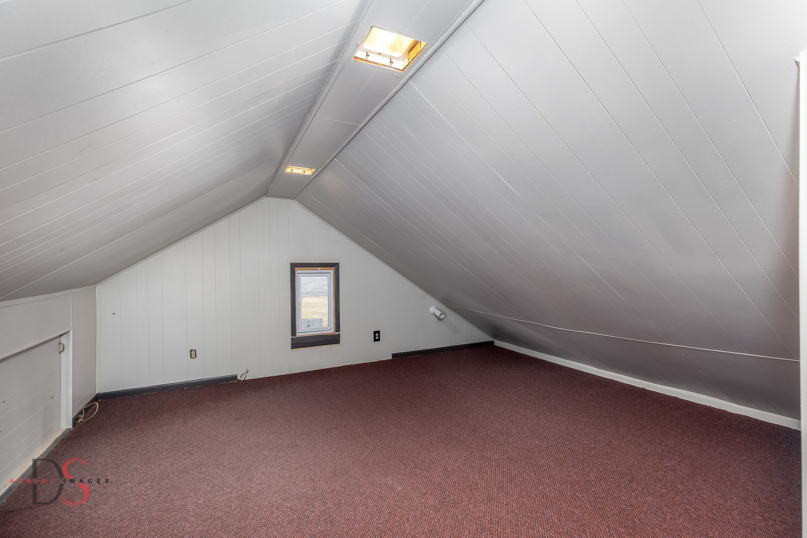 4775 West Dupont Road Morris, IL 60450 - Photo 24 of 24 a view of an empty room