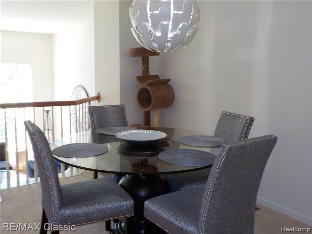 16954 Farmington Road Livonia, MI 48154 - Photo 15 of 15 DSCN2649.JPG