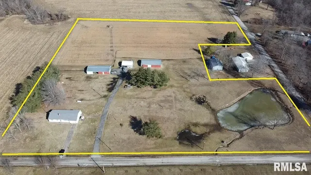 $226,000 | 14880 East Windsong Road, Mount Vernon, IL 62864