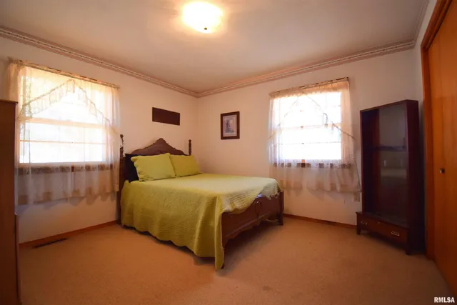 $226,000 | 14880 East Windsong Road, Mount Vernon, IL 62864