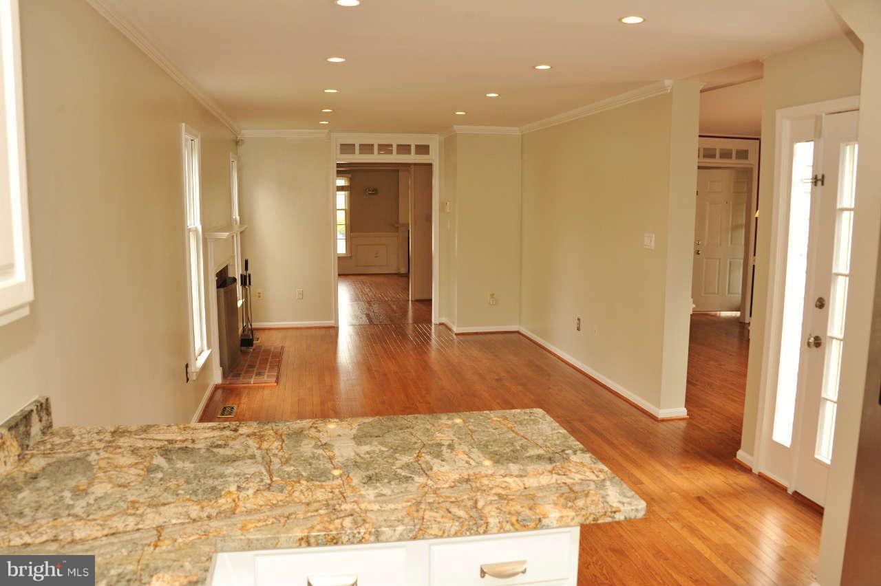 6576 Forsythia Street Springfield, VA 22150 - Photo 4 of 30 Kitchen