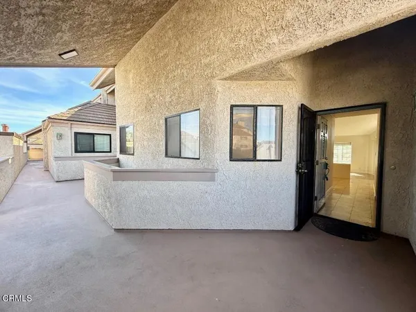 $4,750 | 574 Island View Circle, Port Hueneme, CA 93041