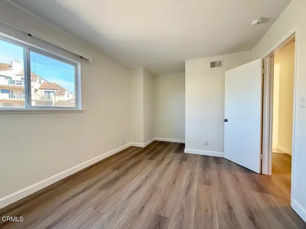 $4,750 | 574 Island View Circle, Port Hueneme, CA 93041