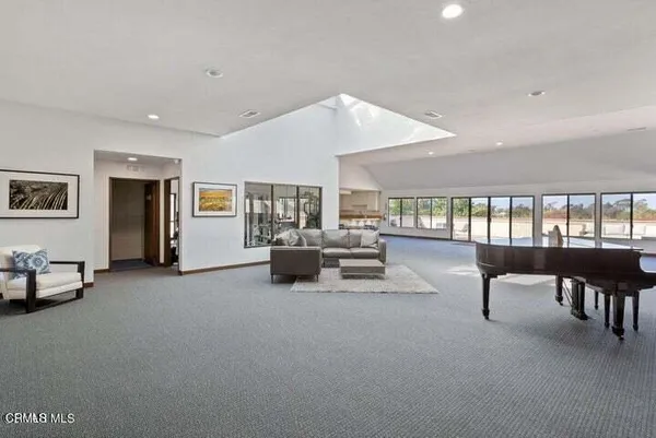 $4,750 | 574 Island View Circle, Port Hueneme, CA 93041