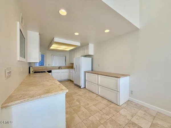 $4,750 | 574 Island View Circle, Port Hueneme, CA 93041