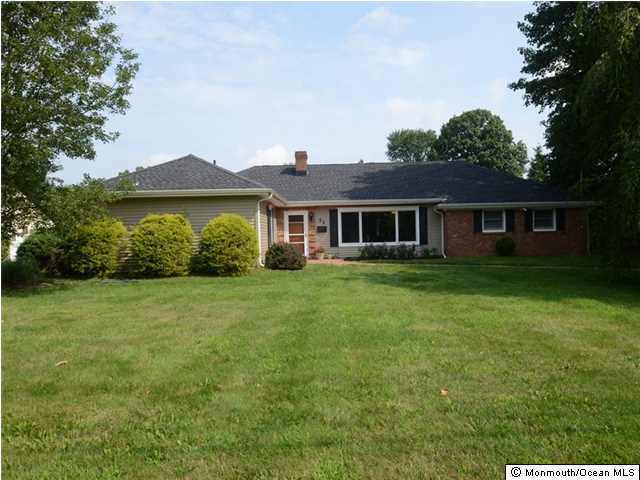 71 Apple Farm Road Middletown, NJ 07701 - Photo 1 of 25 Primary Photo