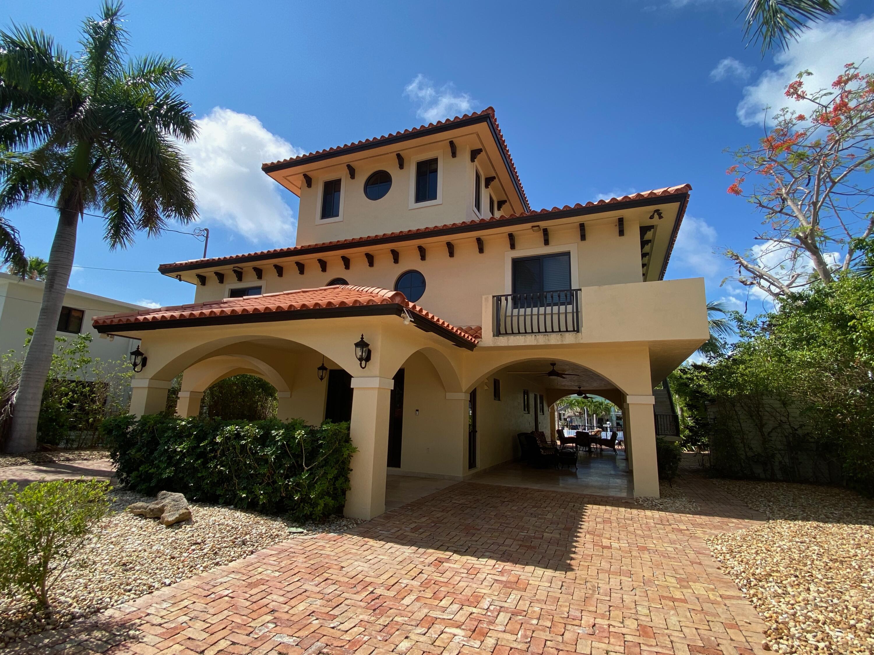 9 South Exuma Road Key Largo, FL 33037 - Photo 1 of 61 IMG_4707