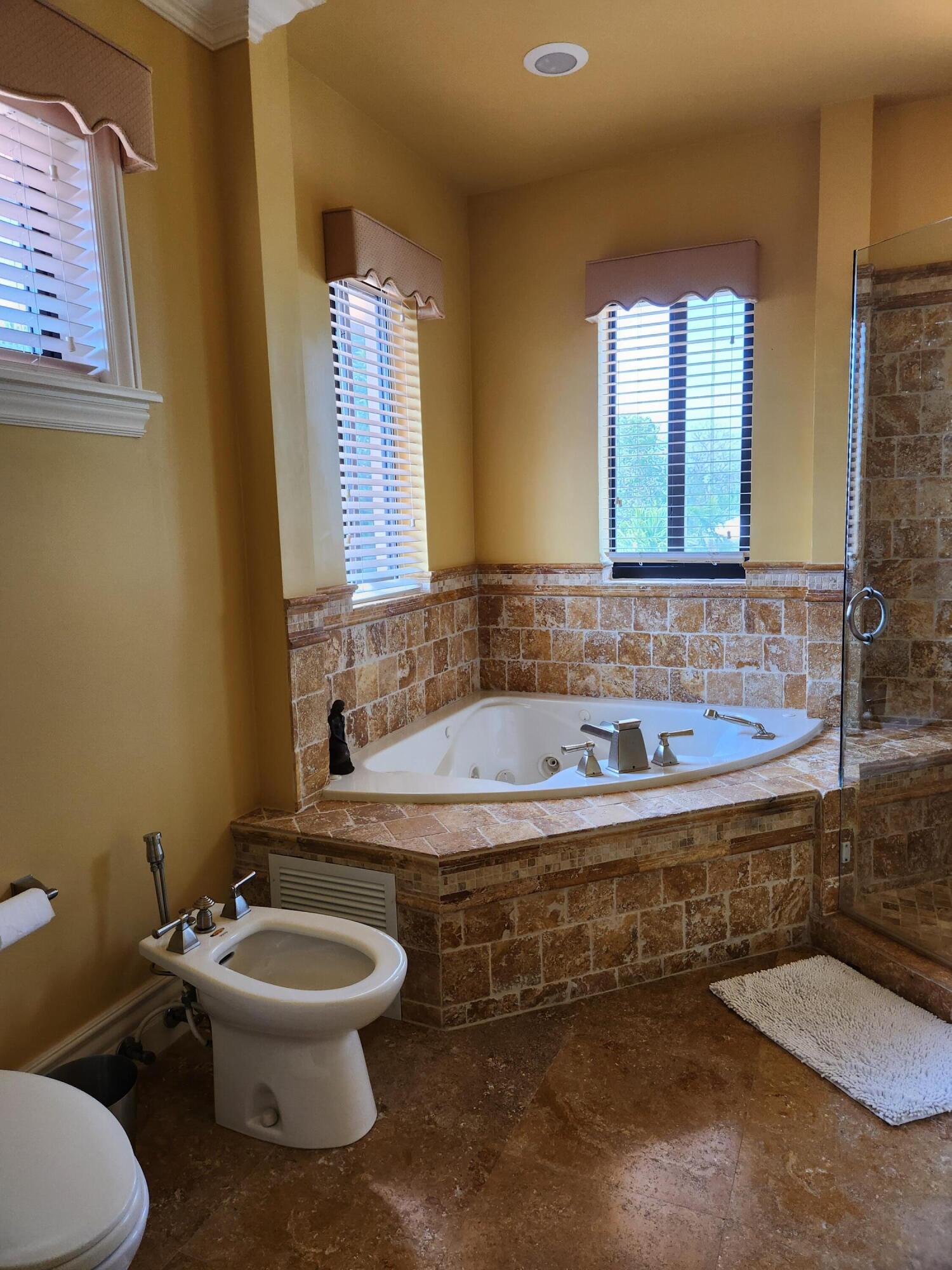 9 South Exuma Road Key Largo, FL 33037 - Photo 50 of 61 20230430_154755