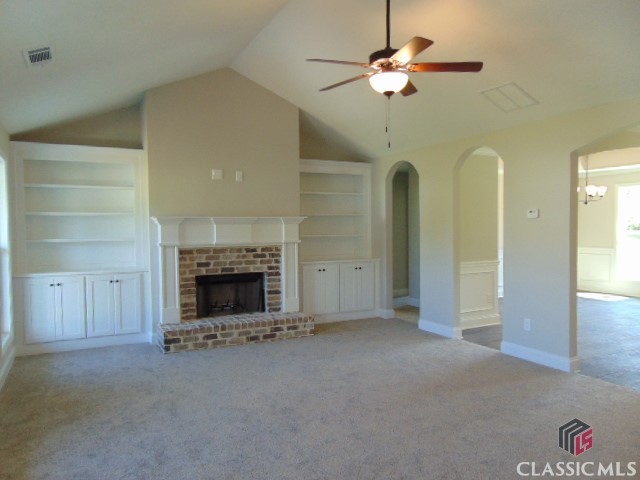 980 Anderson Thomas Road, Unit 10 Martin, GA 30557 - Photo 3 of 27 Built In Shelving