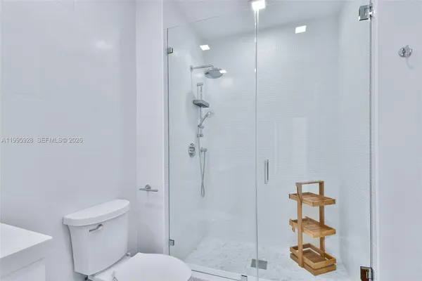 $4,850 | 18800 Northeast 29th Avenue, Unit PH6, Aventura, FL 33180