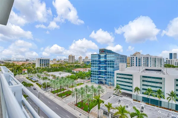 $4,850 | 18800 Northeast 29th Avenue, Unit PH6, Aventura, FL 33180