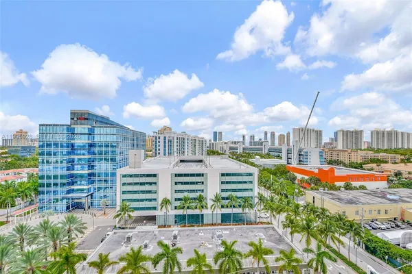 $4,850 | 18800 Northeast 29th Avenue, Unit PH6, Aventura, FL 33180