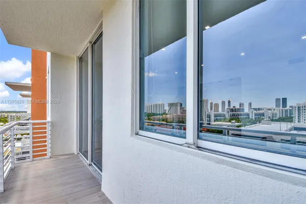 $4,850 | 18800 Northeast 29th Avenue, Unit PH6, Aventura, FL 33180
