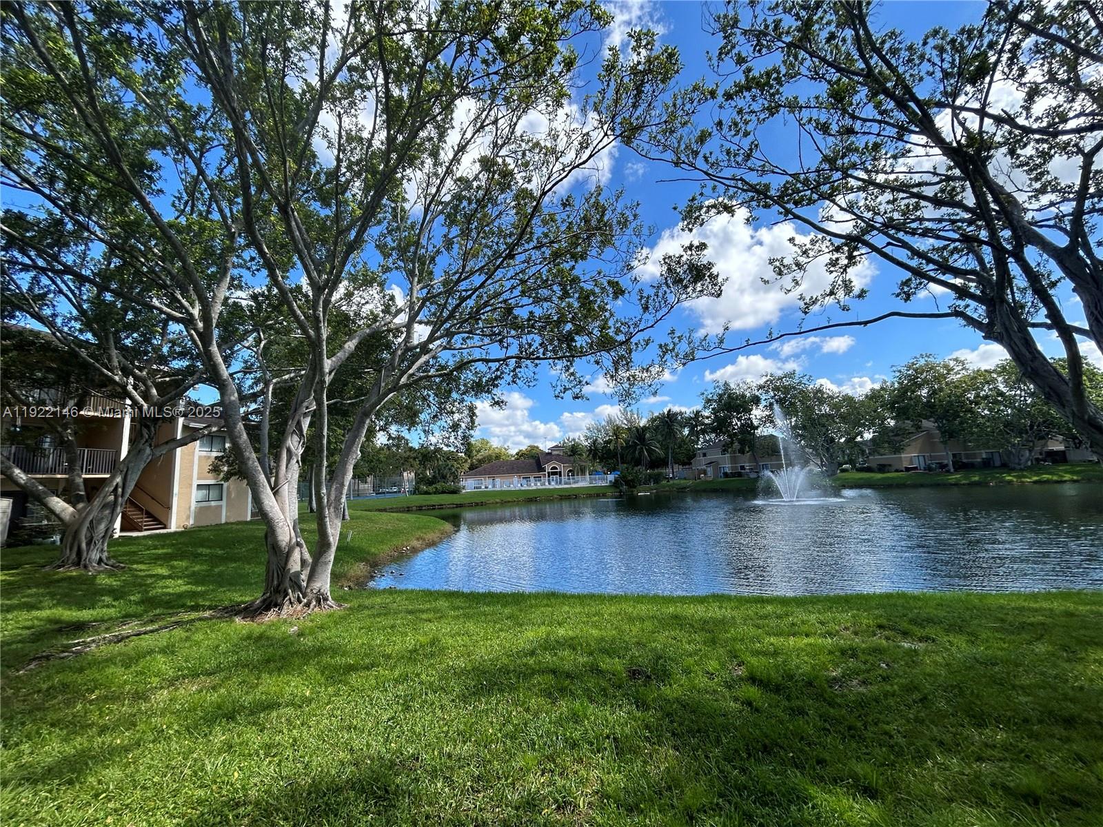 301 Palm Way, Unit 104 Pembroke Pines, FL 33025 - Photo 27 of 46