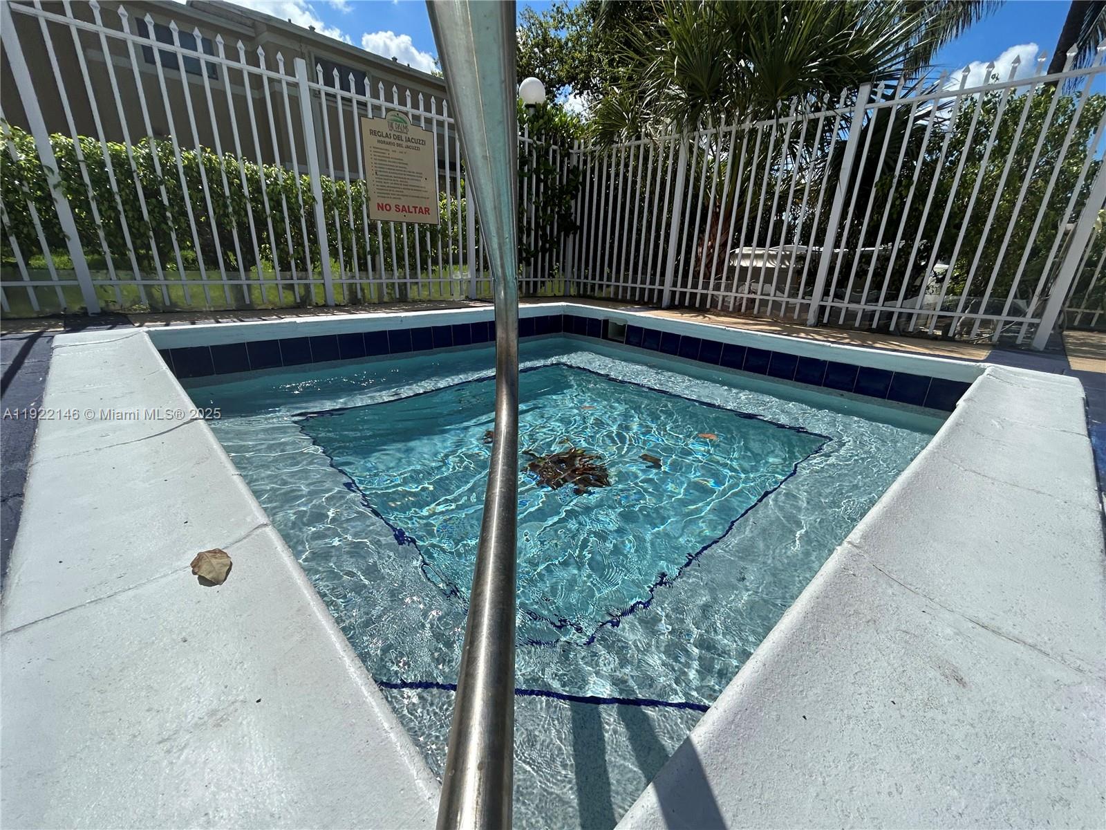 301 Palm Way, Unit 104 Pembroke Pines, FL 33025 - Photo 34 of 46