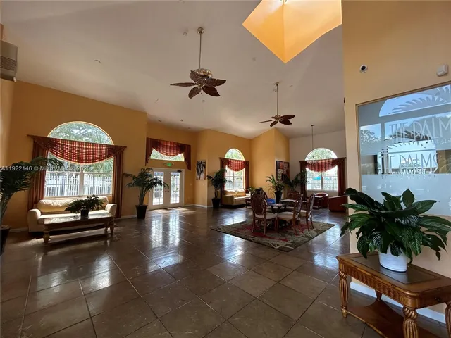 $2,050 | 301 Palm Way, Unit 104, Pembroke Pines, FL 33025