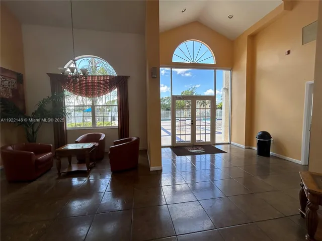 $2,050 | 301 Palm Way, Unit 104, Pembroke Pines, FL 33025
