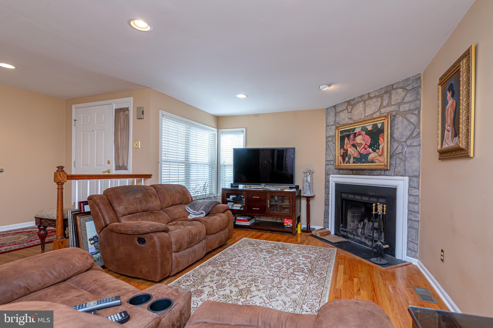 260 Yorkminster Road West Chester, PA 19382 - Photo 4 of 37 Living Room